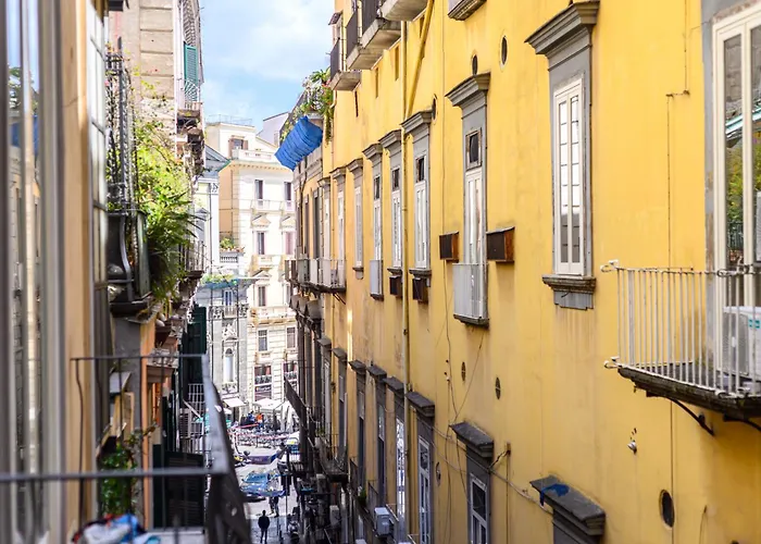 Via Carlo De Cesare 15